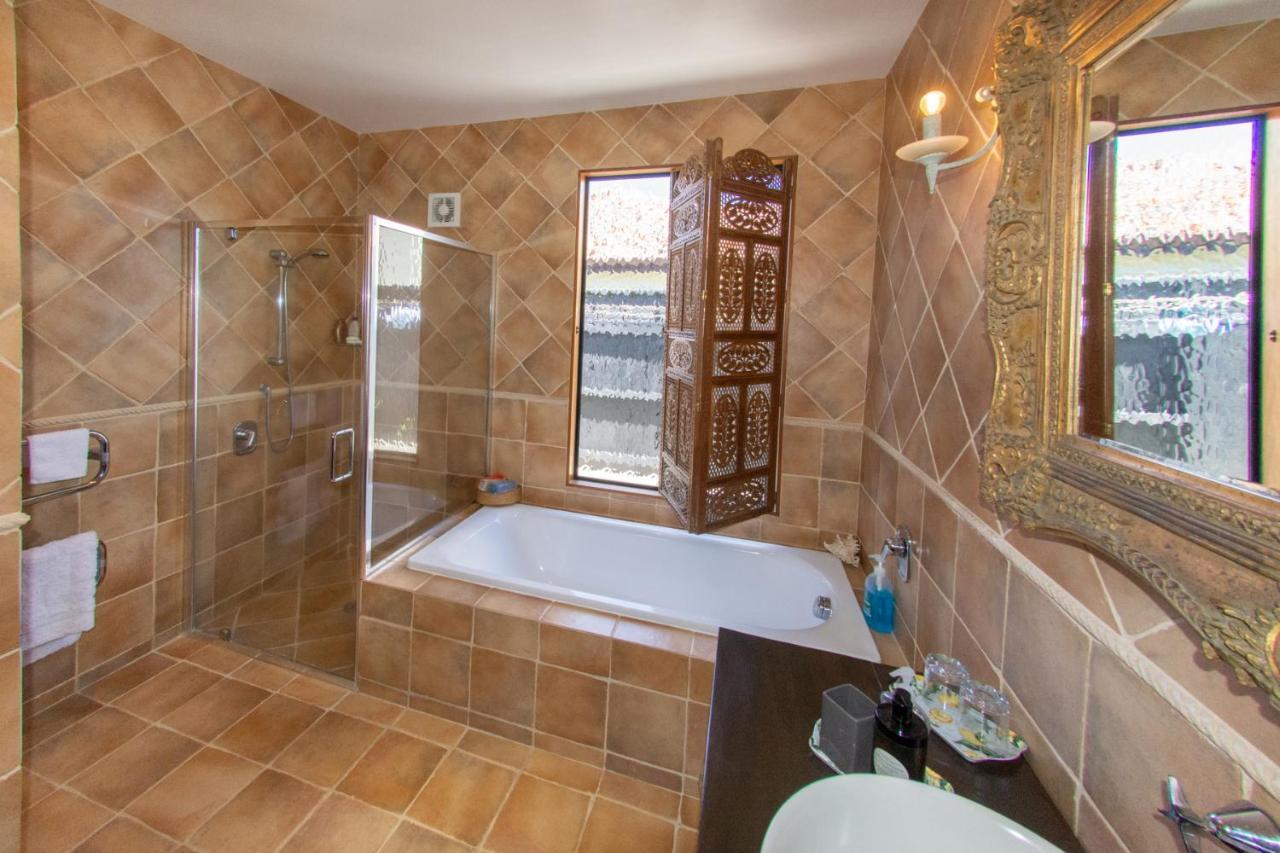 파파모아 Tuscan Retreat Bed & Breakfast - Adults Only B&B 외부 사진